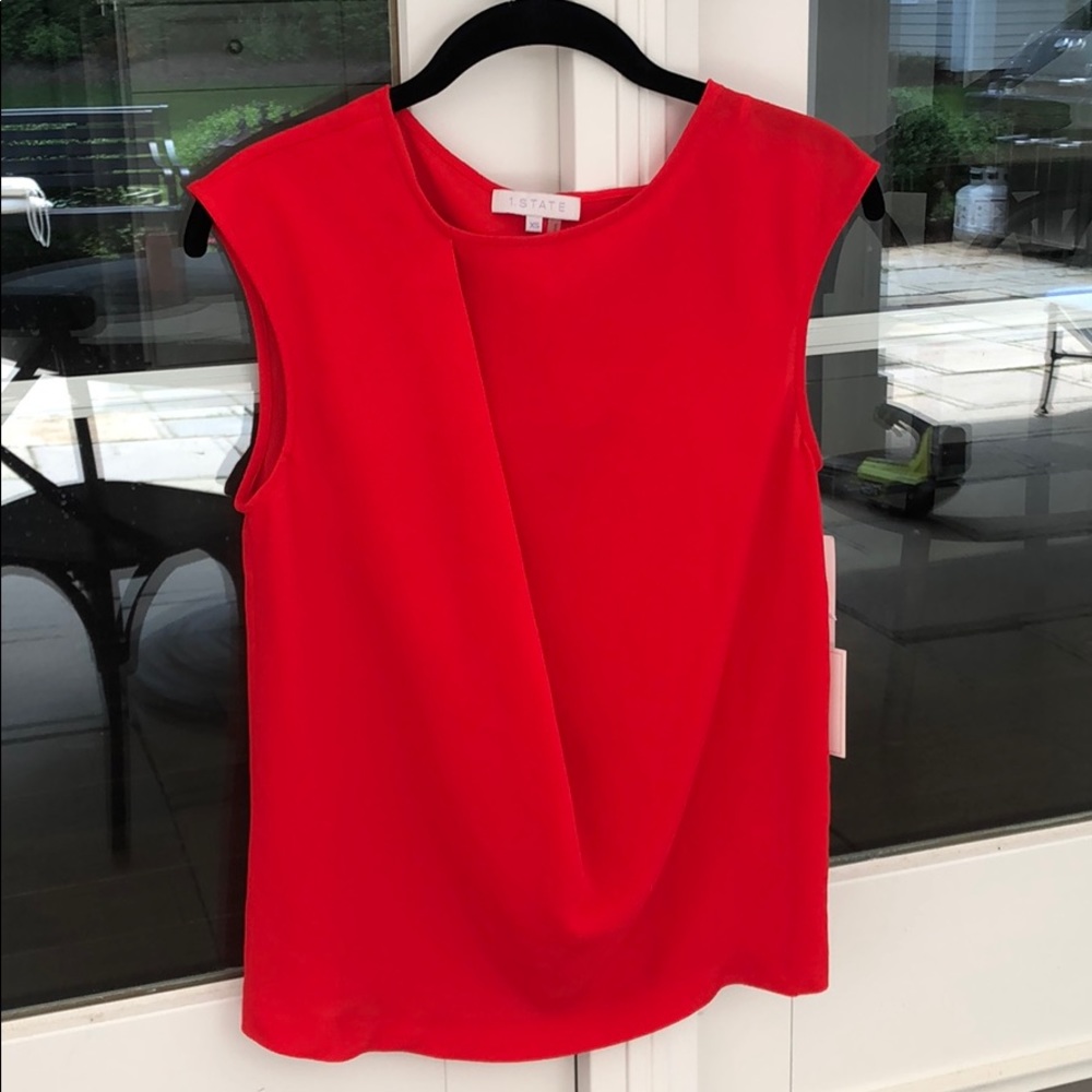 1.state Sleeveless blouse with front pleat
